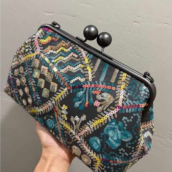 Sequin Embroidered Leather Handmade Kisslock Clutch Bag with 2 Strap Styles - Picture 13 of 16